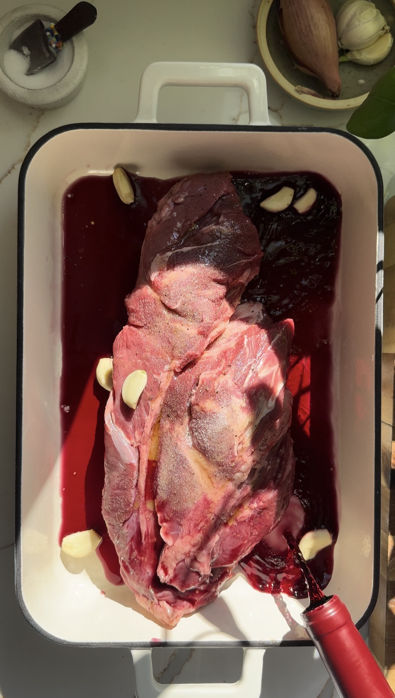 Wine Braised Garlic Chuck Roast 
