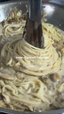 Creamy Mushroom Spaghetti